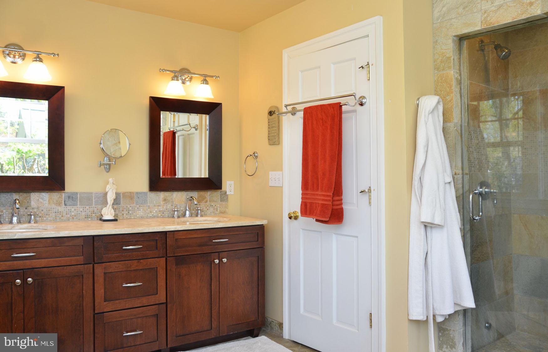 5411 Lambeth Road Bethesda, MD 20814 - Photo 26 of 43 Master Bath