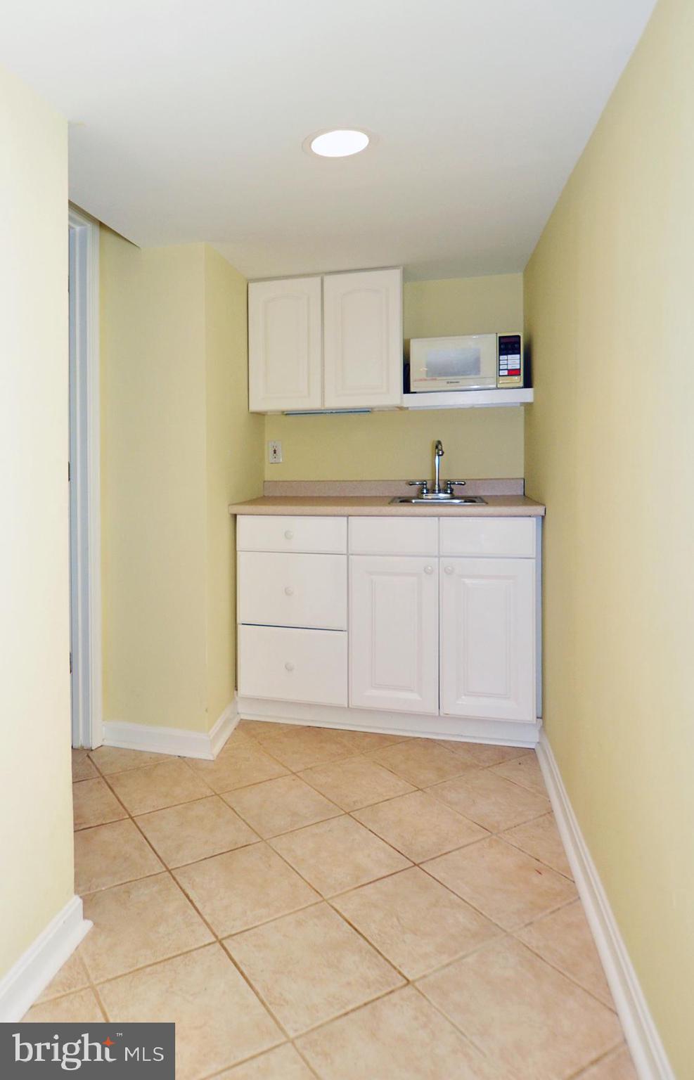 5411 Lambeth Road Bethesda, MD 20814 - Photo 37 of 43 2nd Butler's Pantry next to Laundry Room