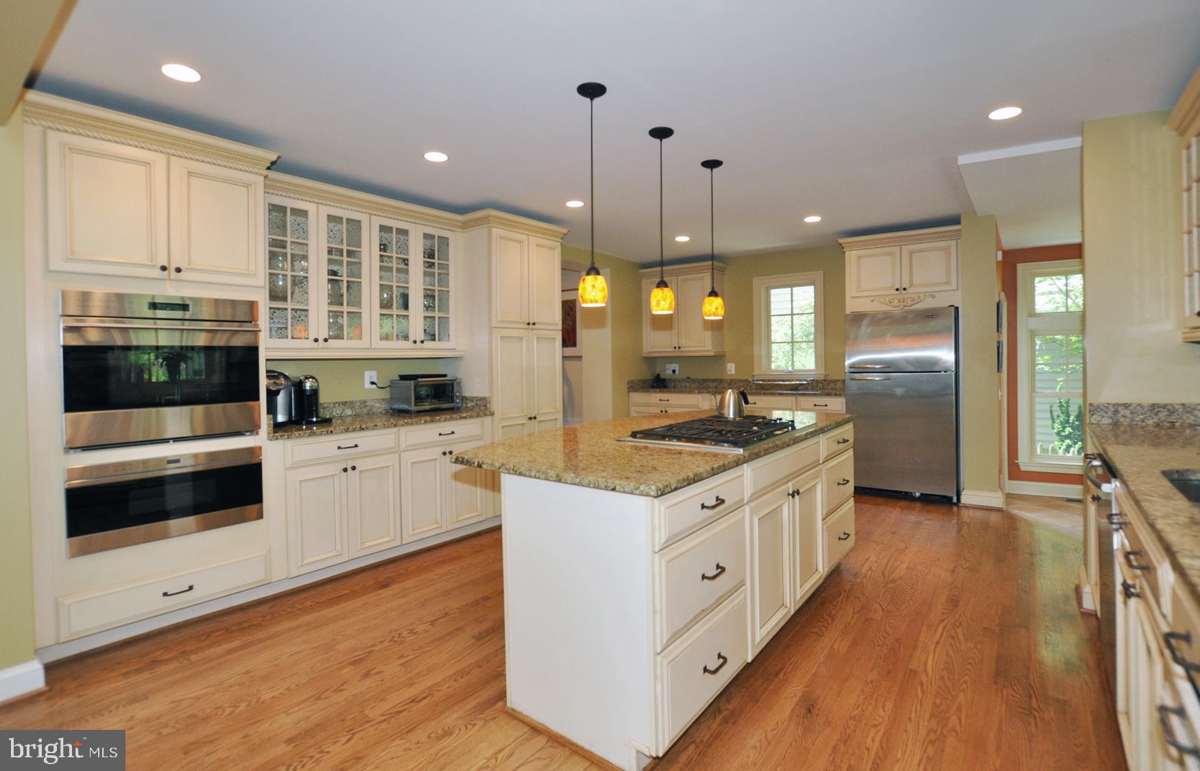5411 Lambeth Road Bethesda, MD 20814 - Photo 10 of 43 Gourmet Kitchen with SS & Granite