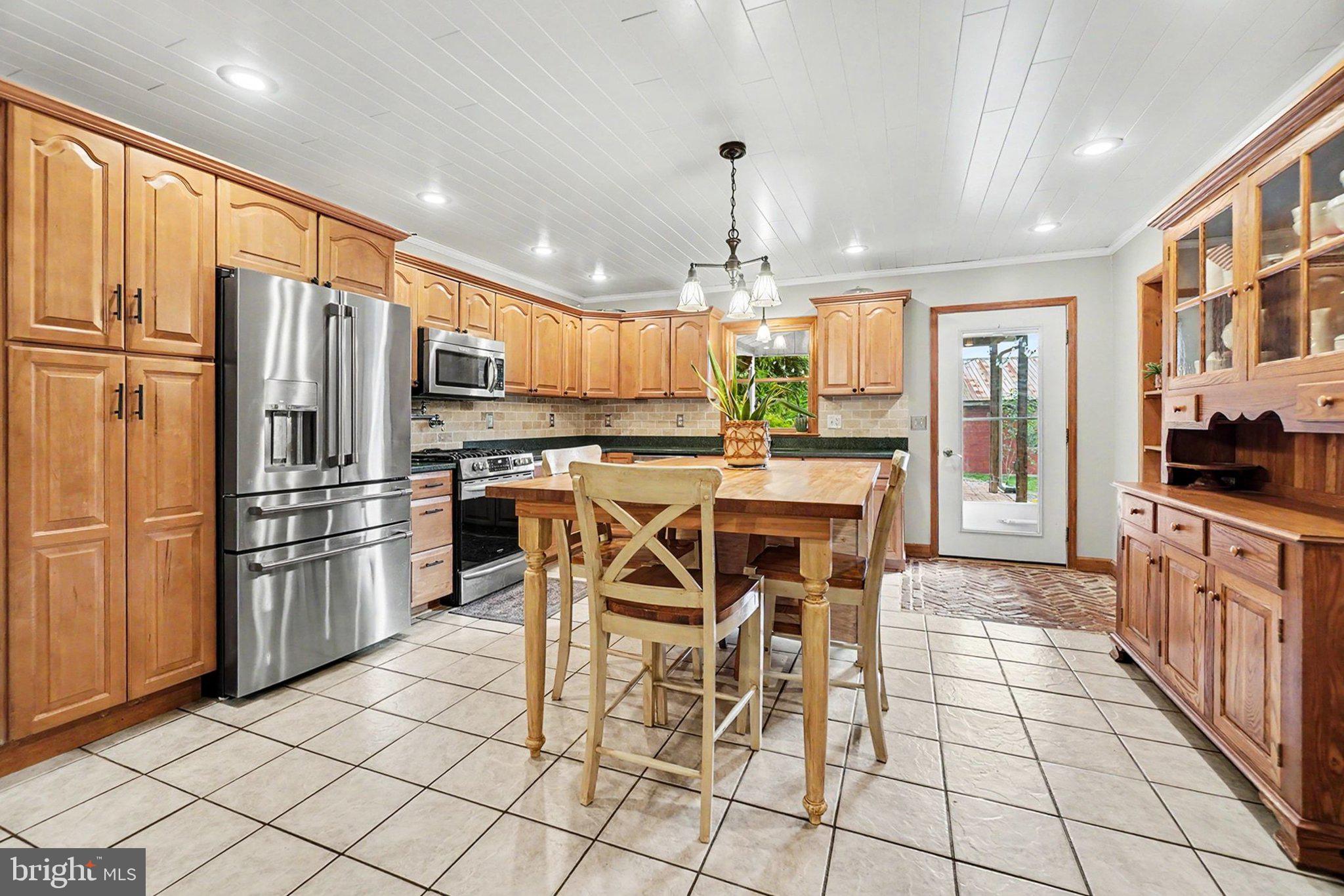 1021 Pine Stump Road Chambersburg, PA 17202 - Photo 7 of 45