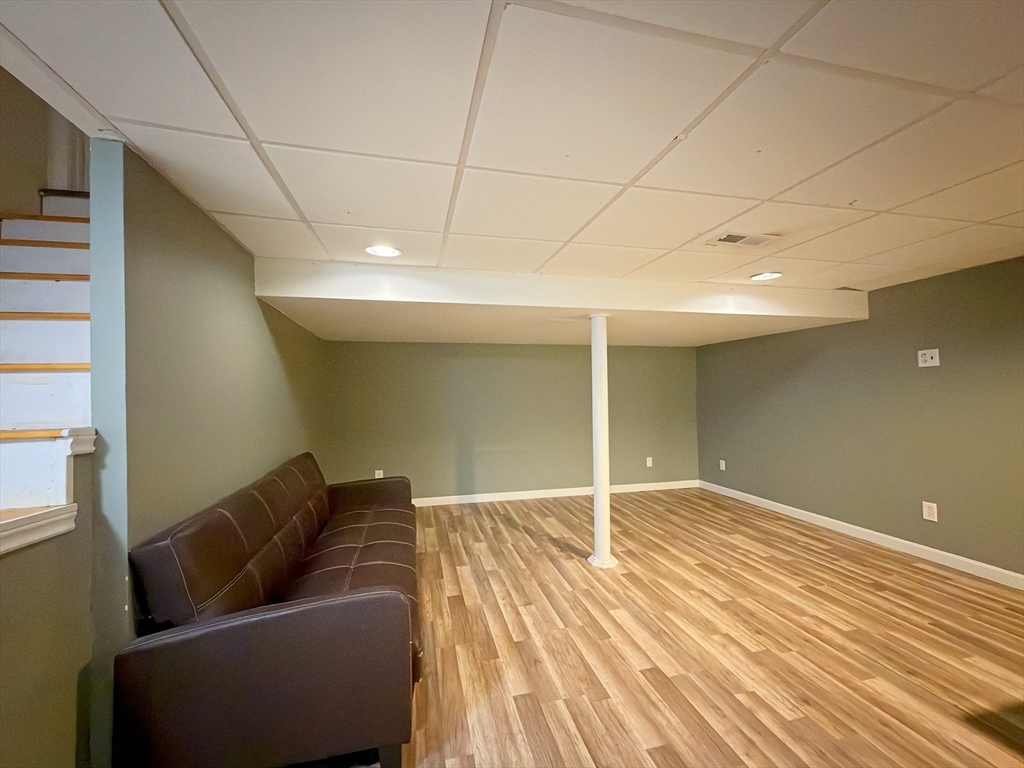 476 Pelham Road Dracut, MA 01826 - Photo 18 of 26 Gallery Image 18