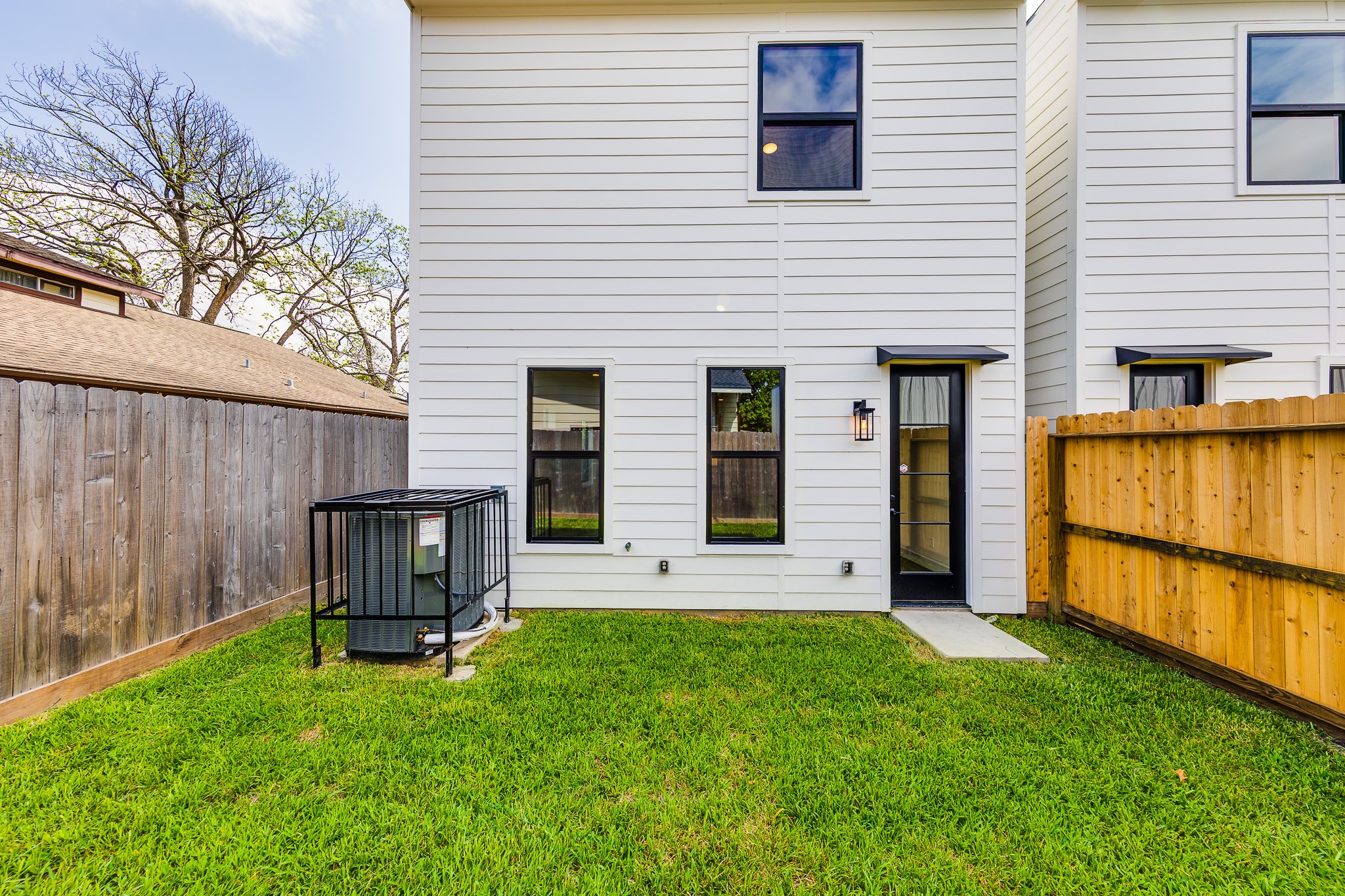 5709 Gano Street Houston, TX 77009 - Photo 18 of 47