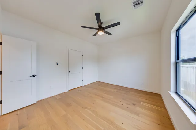 $439,000 | 5709 Gano Street, Houston, TX 77009