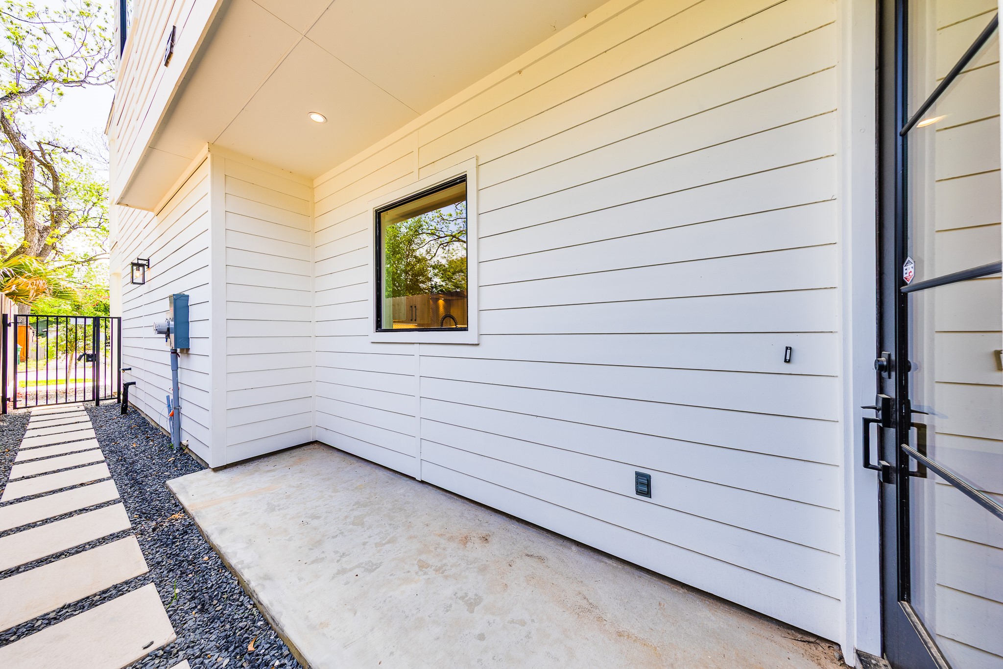 5709 Gano Street Houston, TX 77009 - Photo 5 of 47