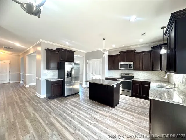 $2,100 | 571 Weston Woods Street, Raeford, NC 28376