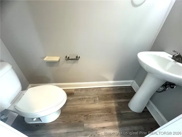 $2,100 | 571 Weston Woods Street, Raeford, NC 28376