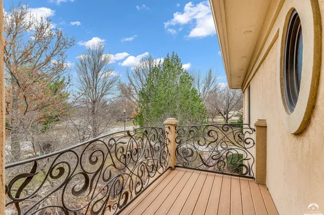 $985,000 | 201 Fall Creek Road, Lawrence, KS 66049