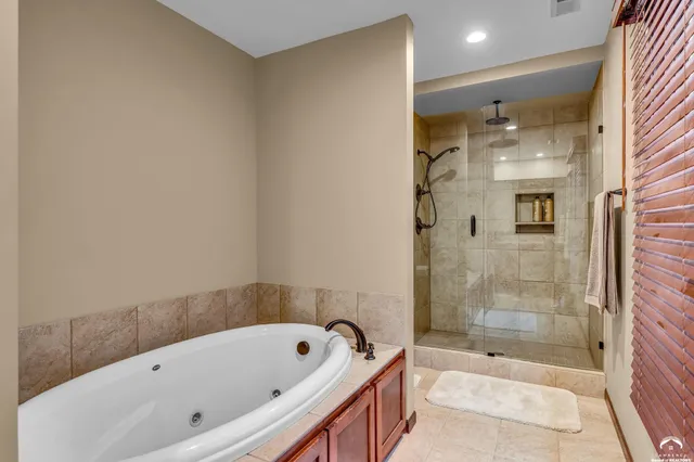 $985,000 | 201 Fall Creek Road, Lawrence, KS 66049