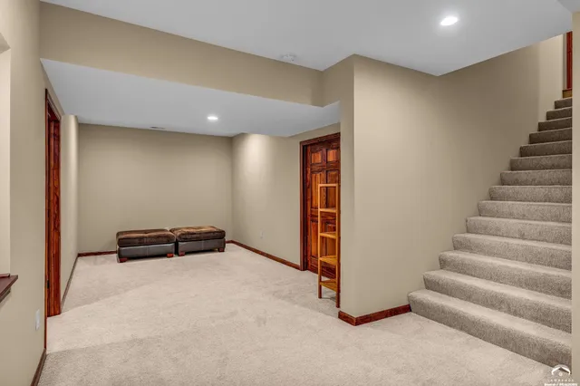 $985,000 | 201 Fall Creek Road, Lawrence, KS 66049