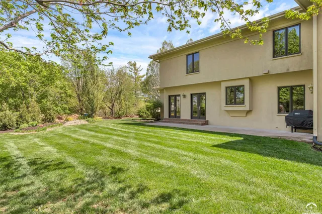 $985,000 | 201 Fall Creek Road, Lawrence, KS 66049