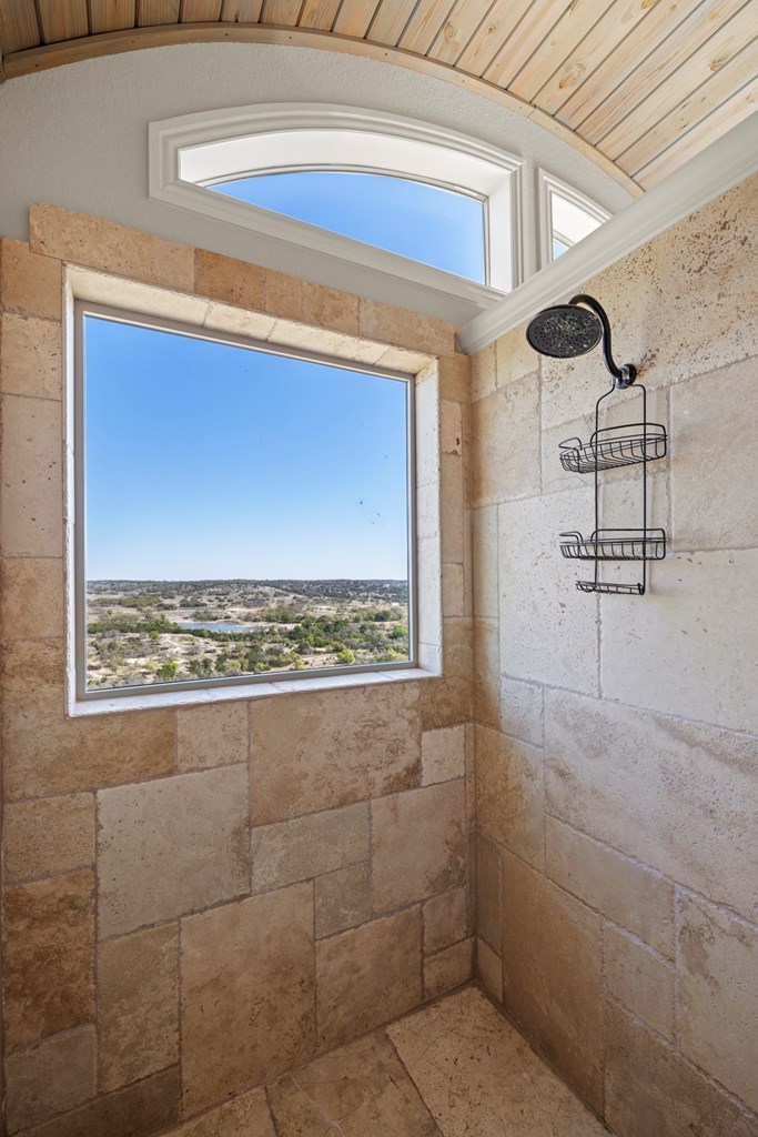 203 Flight Path Fredericksburg, TX 78624 - Photo 19 of 37