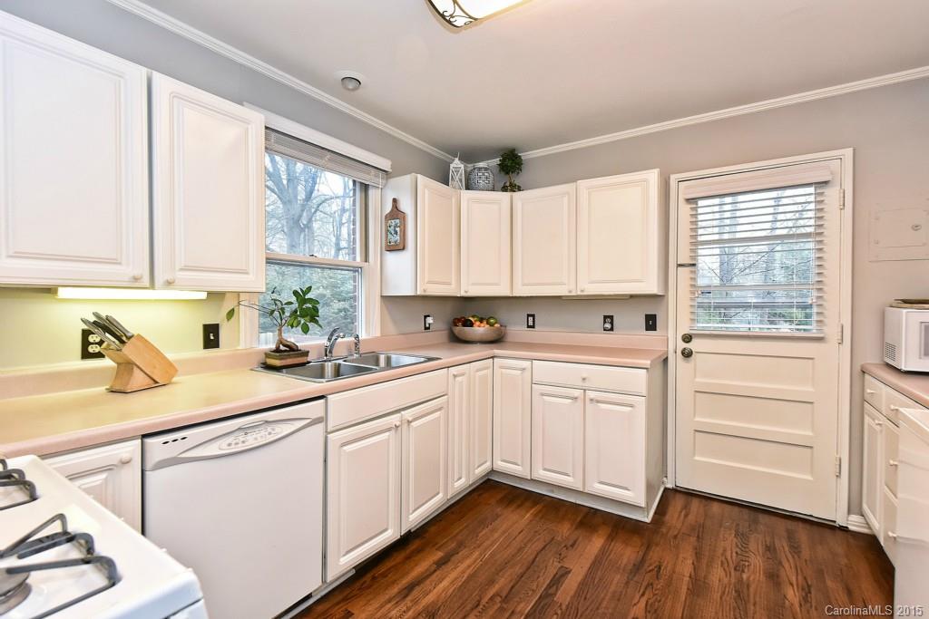 4417 Murrayhill Road Charlotte, NC 28209 - Photo 8 of 21
