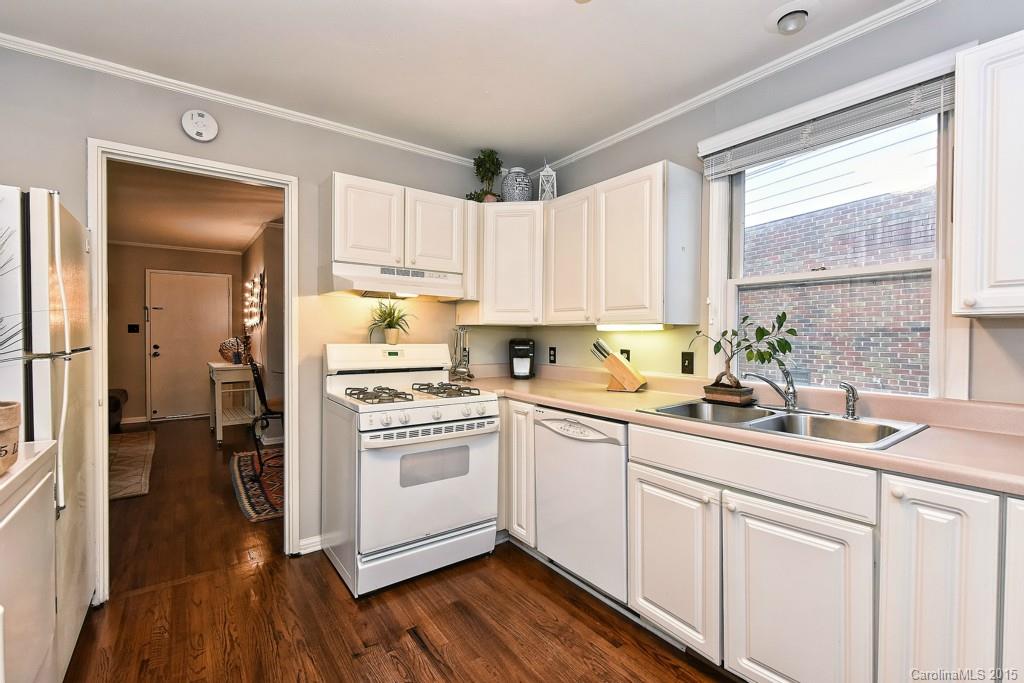 4417 Murrayhill Road Charlotte, NC 28209 - Photo 9 of 21