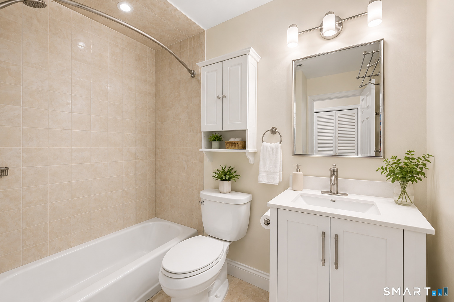 1 Valley Road, Unit 108 Stamford, CT 06902 - Photo 11 of 16 Updated Bathroom