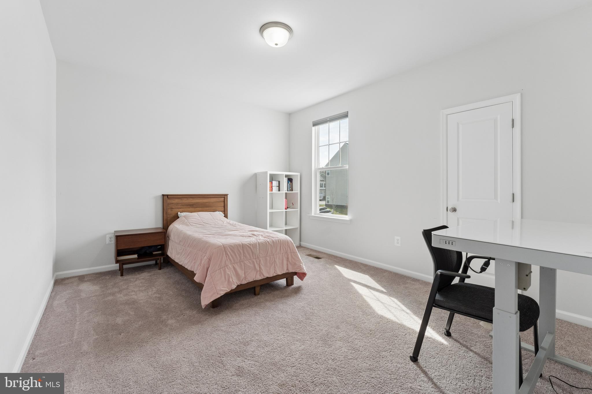 18320 Moss Garden Road Dumfries, VA 22026 - Photo 27 of 49 3rd bedroom