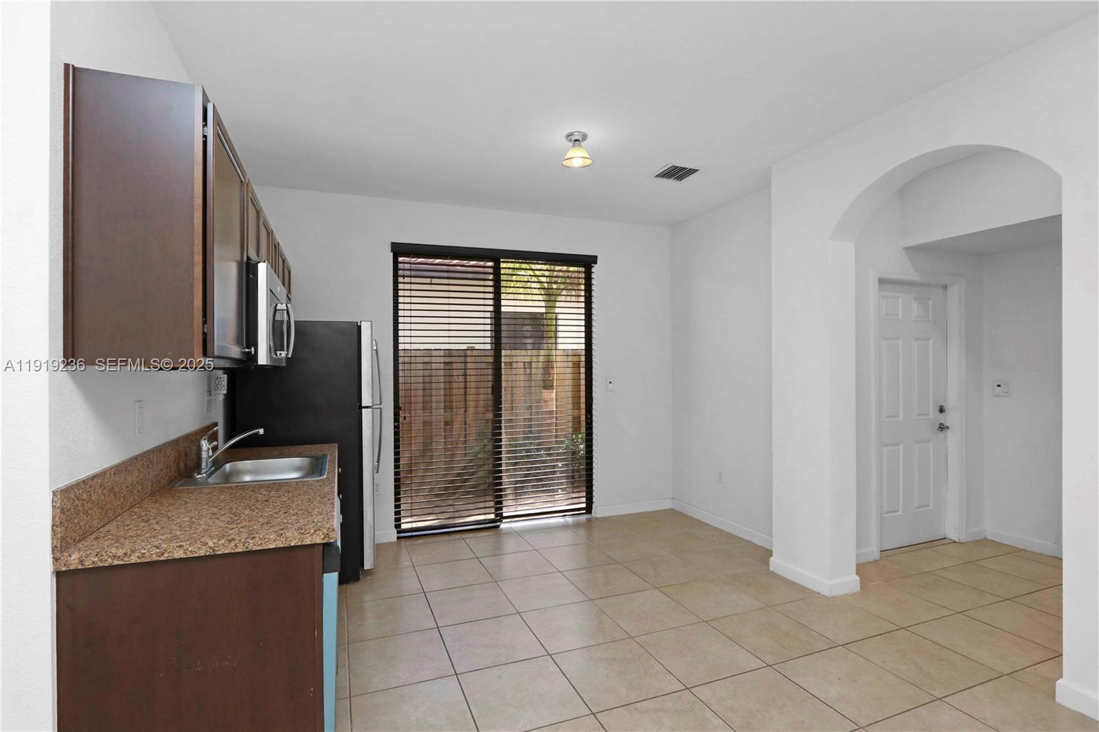 3441 Southeast 3rd Street Homestead, FL 33033 - Photo 11 of 29 In-laws Kitchen