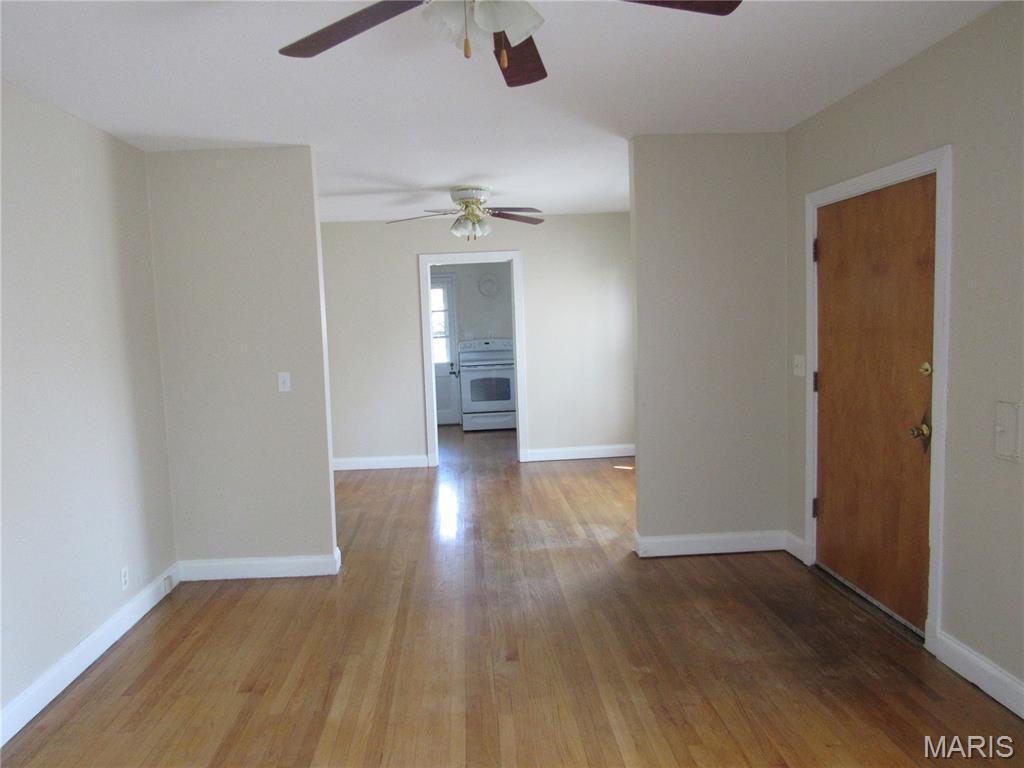 1104 Danforth Street Alton, IL 62002 - Photo 4 of 26
