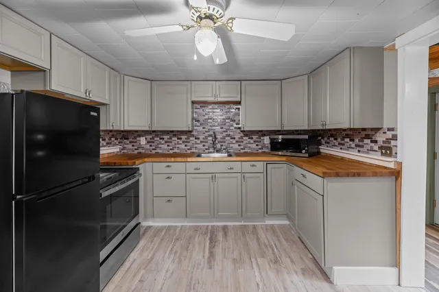 $290,000 | 163 Silvers Mills Road, Dexter, ME 04930