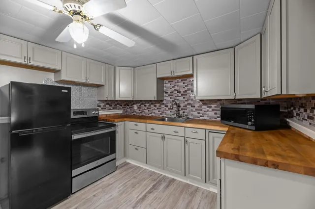 $290,000 | 163 Silvers Mills Road, Dexter, ME 04930