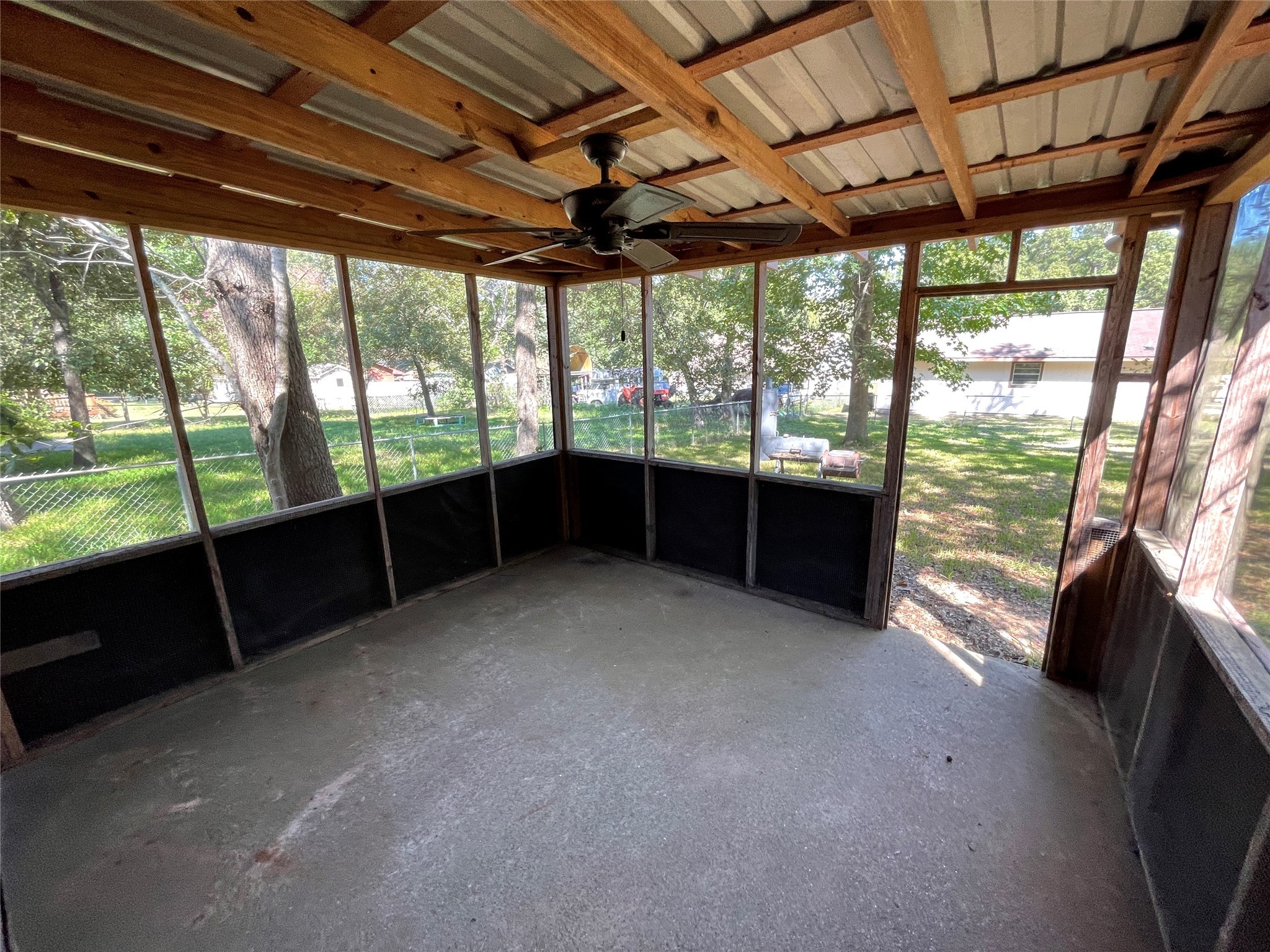 181 Greenleaf Lane Conroe, TX 77304 - Photo 14 of 15 a view of empty room with large windows