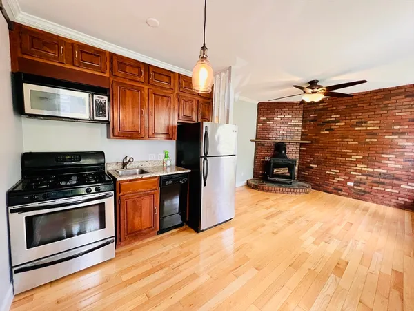 $2,900 | 59 Phillips Street, Unit 5, Boston, MA 02114