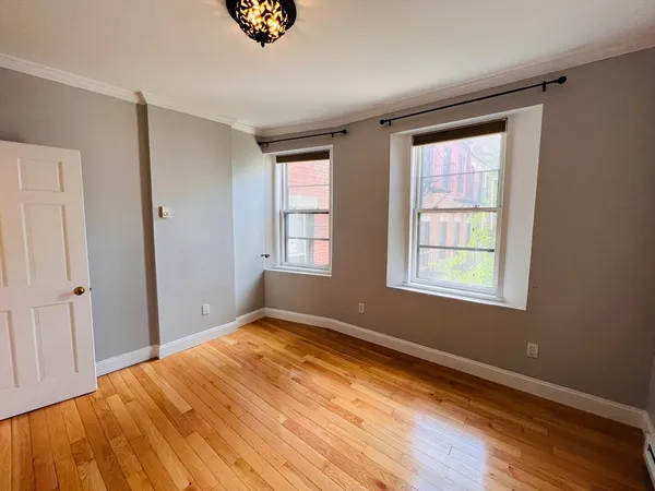 $2,900 | 59 Phillips Street, Unit 5, Boston, MA 02114
