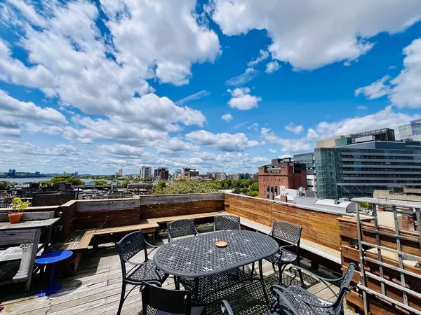 $2,900 | 59 Phillips Street, Unit 5, Boston, MA 02114