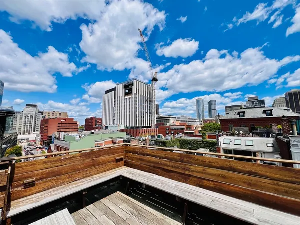 $2,900 | 59 Phillips Street, Unit 5, Boston, MA 02114