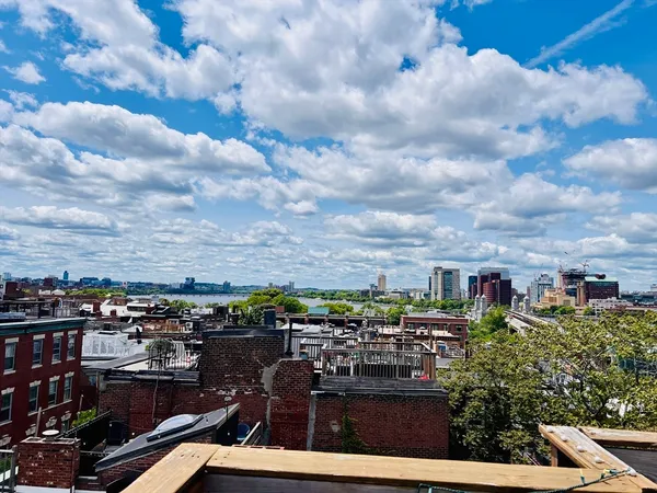 $2,900 | 59 Phillips Street, Unit 5, Boston, MA 02114