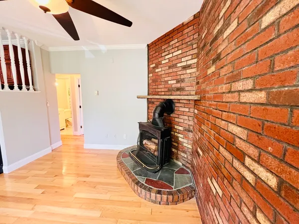 $2,900 | 59 Phillips Street, Unit 5, Boston, MA 02114