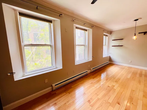 $2,900 | 59 Phillips Street, Unit 5, Boston, MA 02114