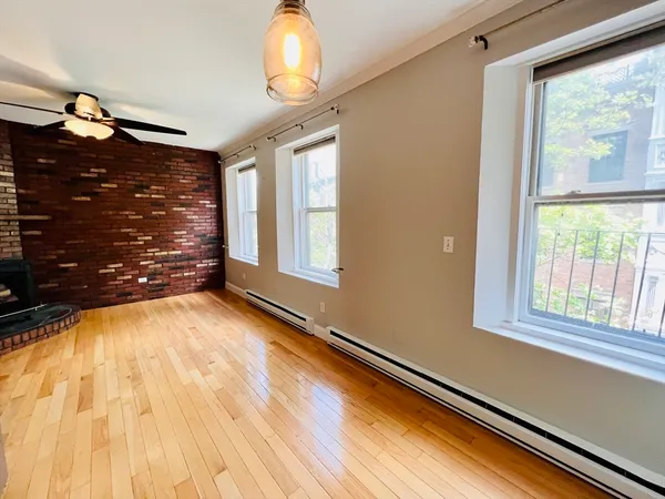 $2,900 | 59 Phillips Street, Unit 5, Boston, MA 02114