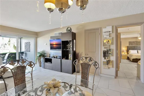 $5,000 | 505 North Riverside Drive, Unit 4, Pompano Beach, FL 33062