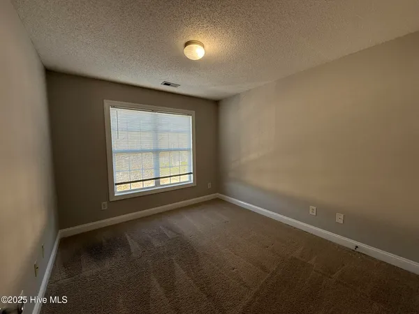 $1,400 | 4215 Dudleys Grant Drive, Unit F, Winterville, NC 28590