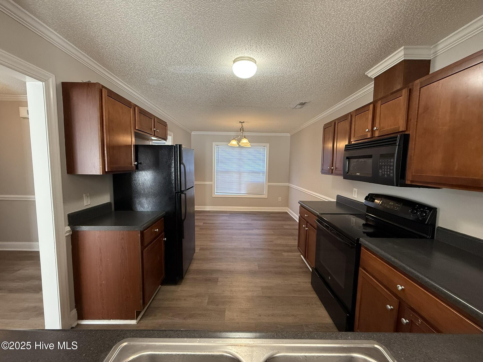 4215 Dudleys Grant Drive, Unit F Winterville, NC 28590 - Photo 7 of 19 7.5