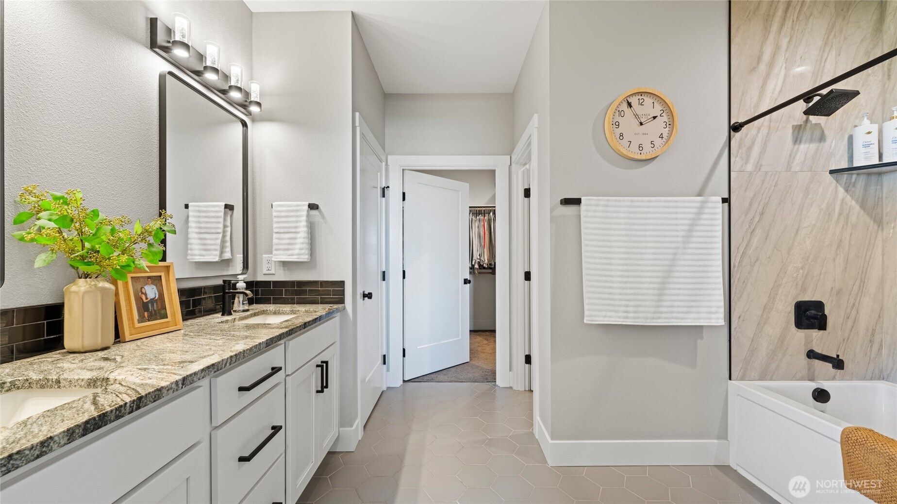 24282 South Ward Gap Road Prosser, WA 99350 - Photo 16 of 37