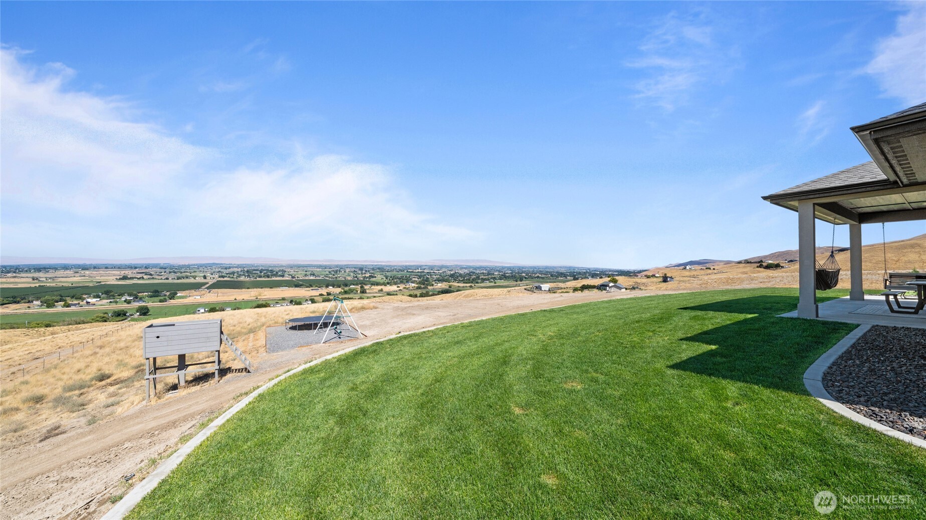 24282 South Ward Gap Road Prosser, WA 99350 - Photo 28 of 37