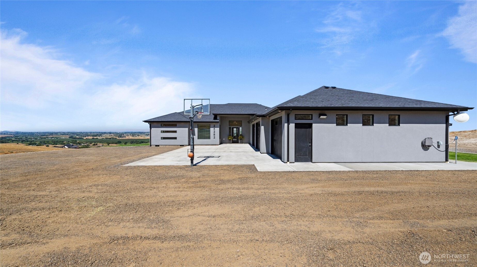 24282 South Ward Gap Road Prosser, WA 99350 - Photo 34 of 37