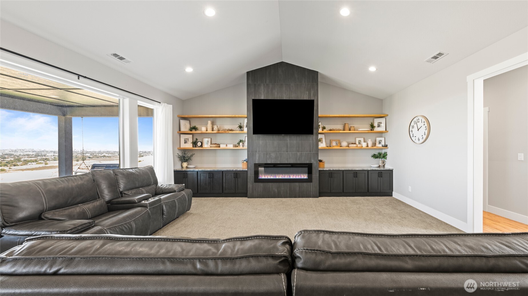 24282 South Ward Gap Road Prosser, WA 99350 - Photo 6 of 37