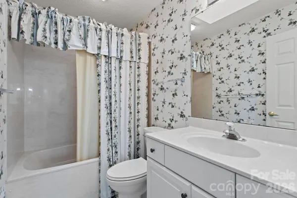 $495,000 | 514 Cobblestone Lane, Flat Rock, NC 28731