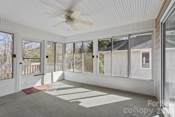 $495,000 | 514 Cobblestone Lane, Flat Rock, NC 28731