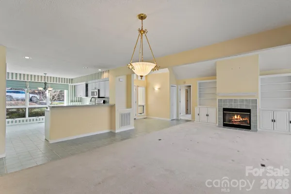 $495,000 | 514 Cobblestone Lane, Flat Rock, NC 28731