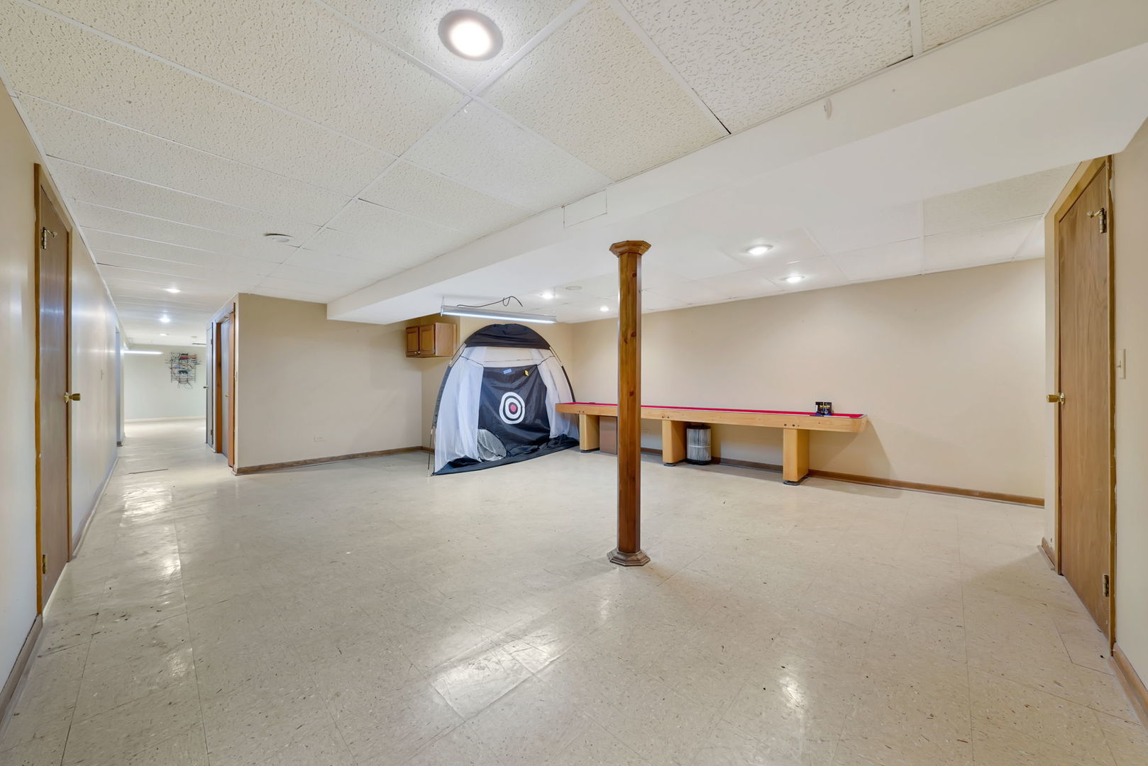 4-n040 Nugent Street Addison, IL 60101 - Photo 30 of 48 a view of a livingroom with a flat screen tv