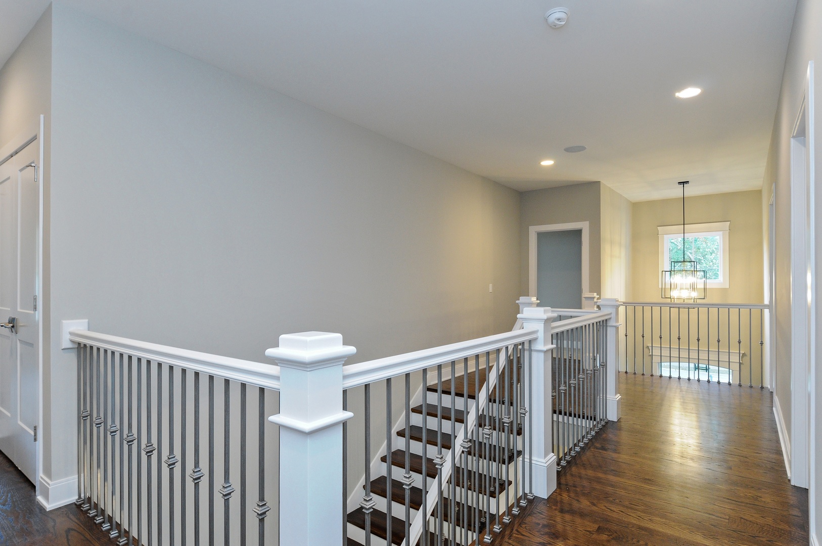 425 East Hillside Road Naperville, IL 60540 - Photo 11 of 19