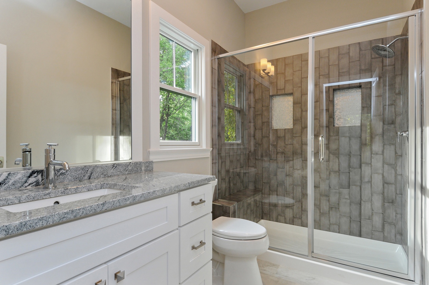 425 East Hillside Road Naperville, IL 60540 - Photo 17 of 19