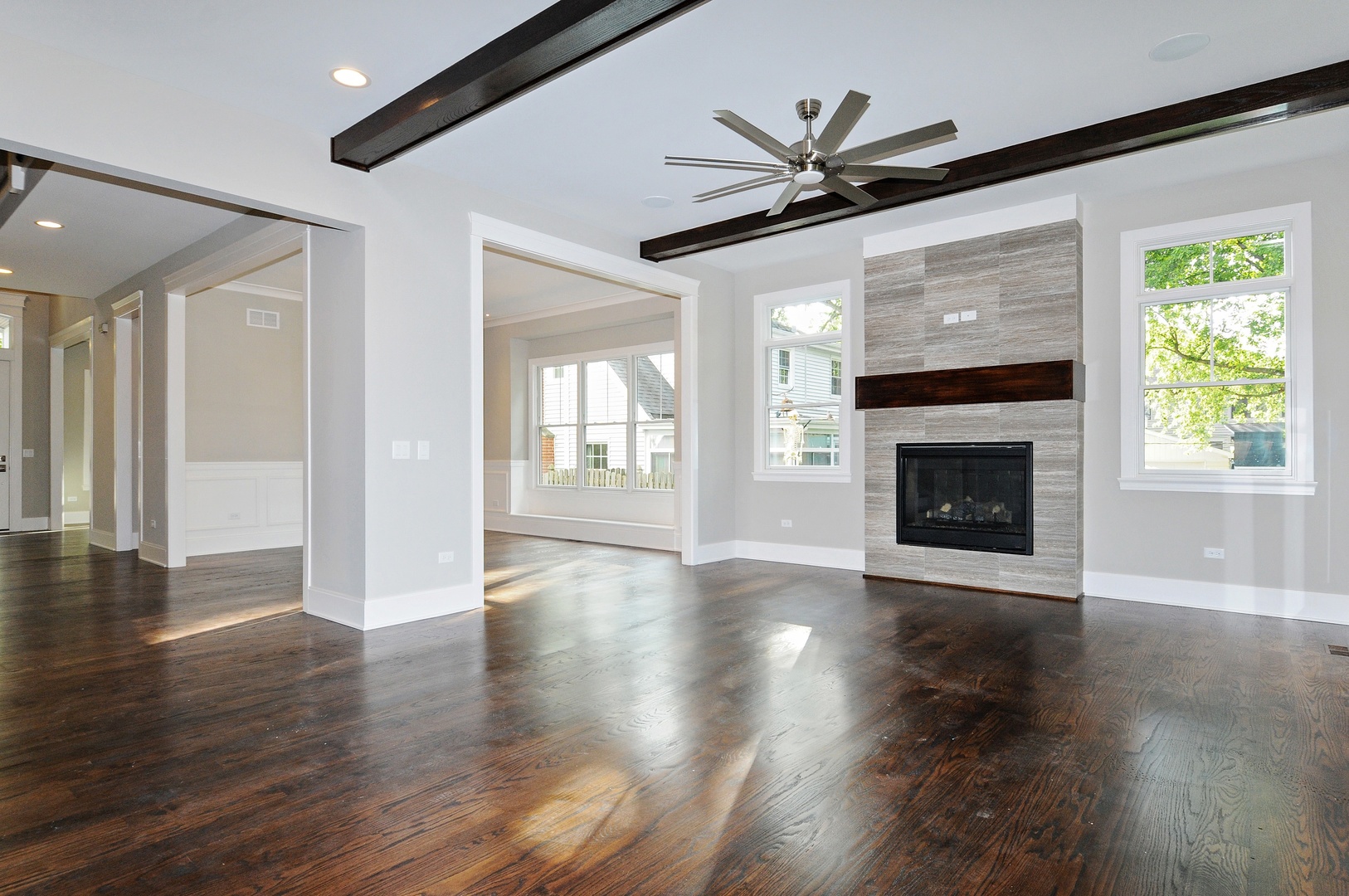 425 East Hillside Road Naperville, IL 60540 - Photo 7 of 19