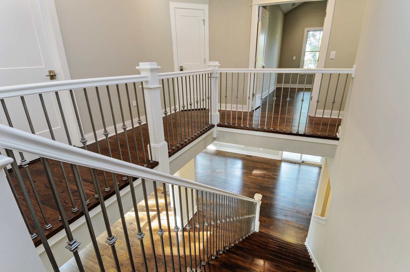 425 East Hillside Road Naperville, IL 60540 - Photo 10 of 19