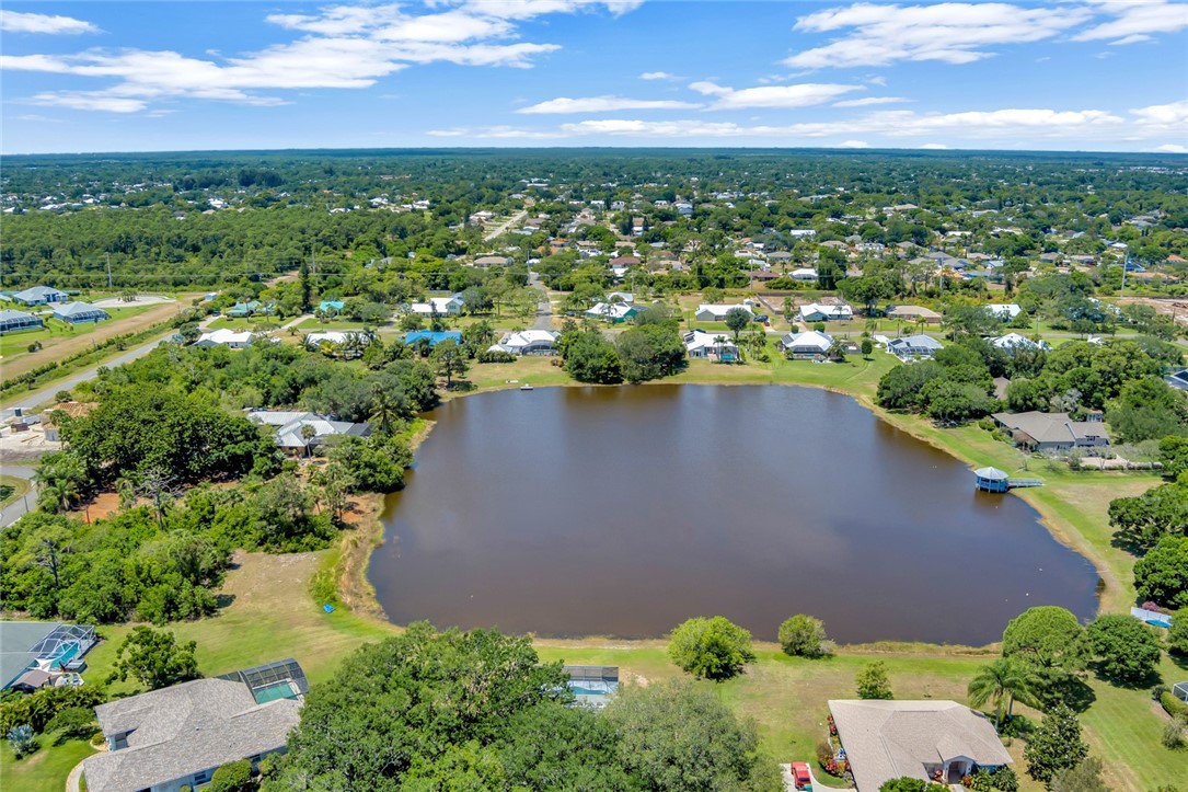 753 South Fischer Circle Sebastian, FL 32958 - Photo 16 of 22