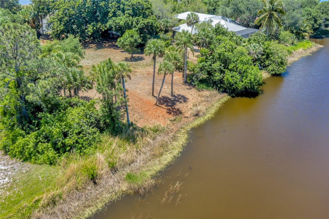 753 South Fischer Circle Sebastian, FL 32958 - Photo 18 of 22