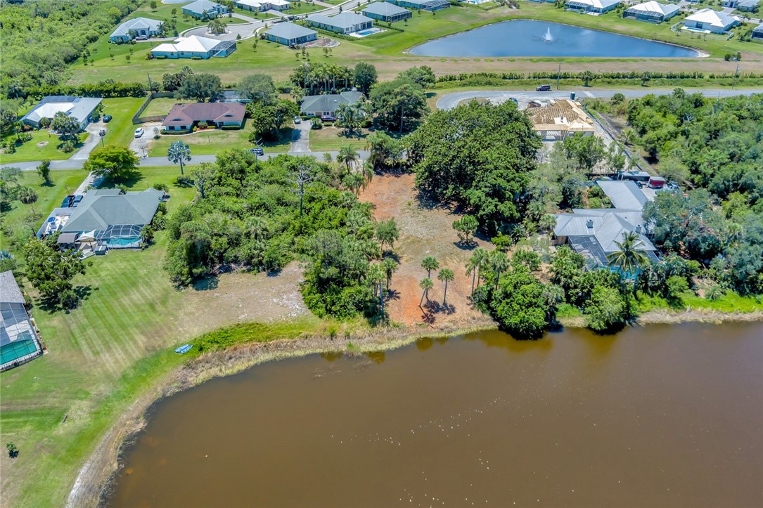 753 South Fischer Circle Sebastian, FL 32958 - Photo 7 of 22